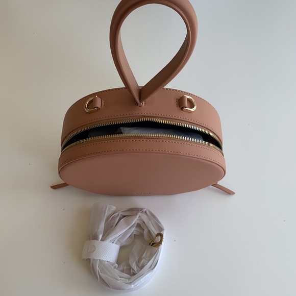 CAFUNÉ Caramel Leather Egg Bag - Picture 7 of 16